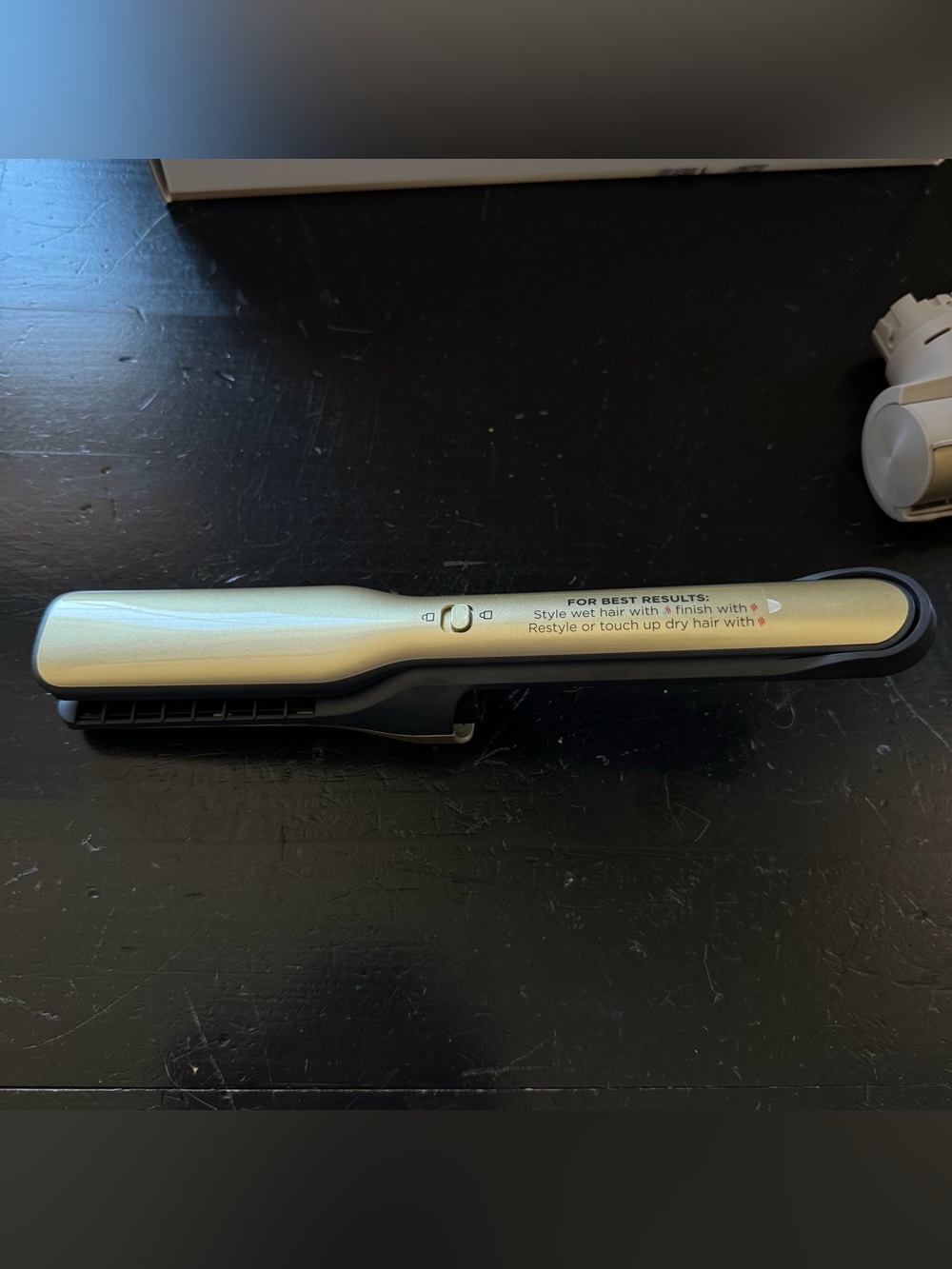 Shark Glam™ Hot Tool Air Styling & Drying System - Picture 7 of 10